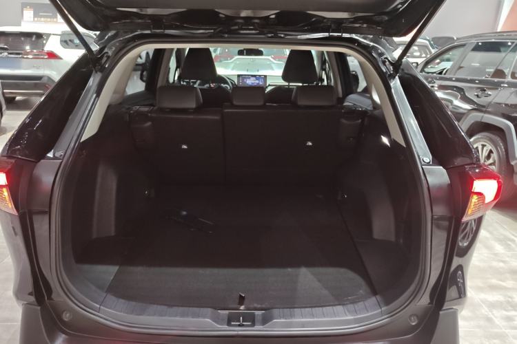 Used Toyota RAV4 2023 2.0L CVT Two-Wheel Drive Fashion Plus Edition