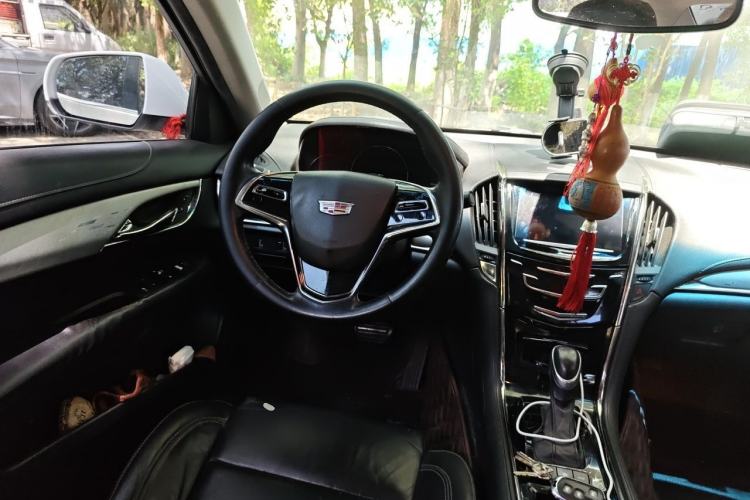 Used Cadillac ATS-L 2017 28T Fashion Edition Steering Wheel