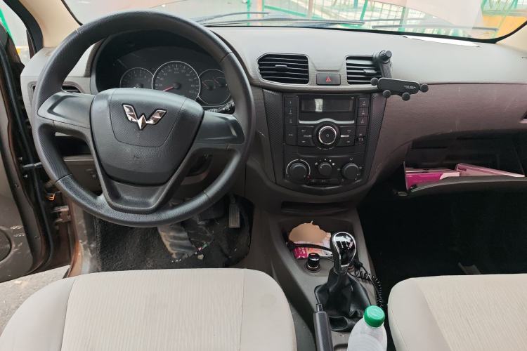 Used Wuling Hongguang 2015 1.2L S Base Model China V Standard