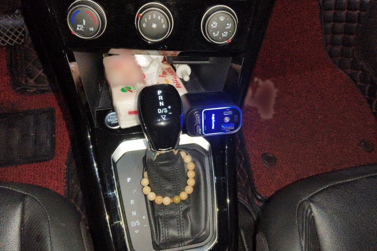 Used Volkswagen T-ROC 2018 280TSI DSG Two-Wheel Drive Comfort Version China VI Standard