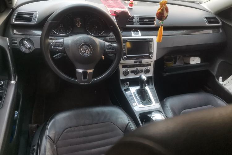 Used Volkswagen Magotan 2012 1.8TSI Prestige Model Center Console