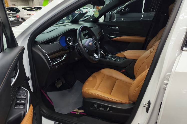 Used Cadillac XT4 2021 28T Four-Wheel Drive Platinum Edition