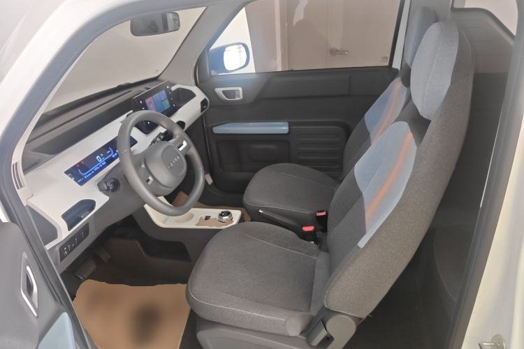 Used Geely Galaxy Panda 2024 Panda Mini 200km Endurance Bear
