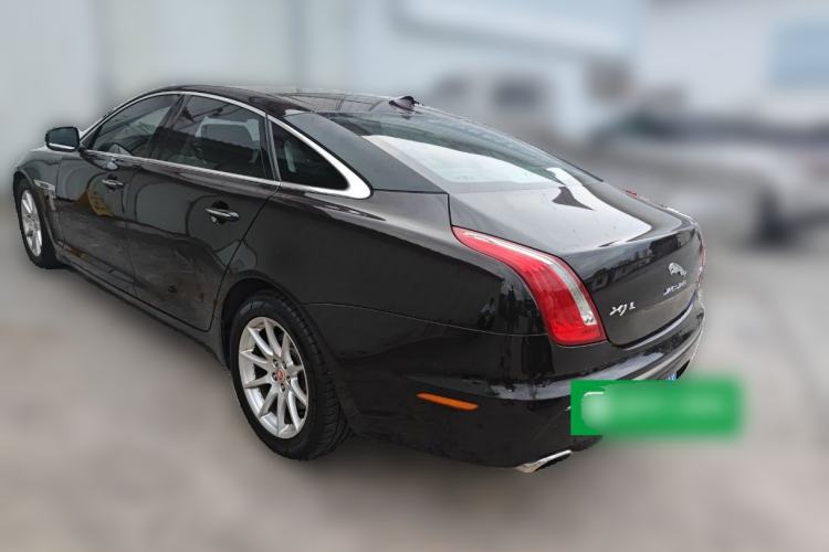 Used Jaguar XJ 2014 XJL 3.0 SC Two-Wheel-Drive Panoramic Business Edition
