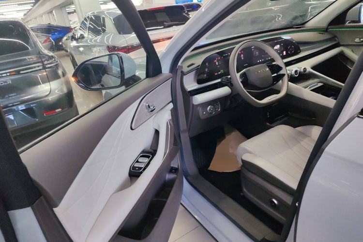 Used EXEED Stellar C-DM 2024 1.5T Long-Range Pro