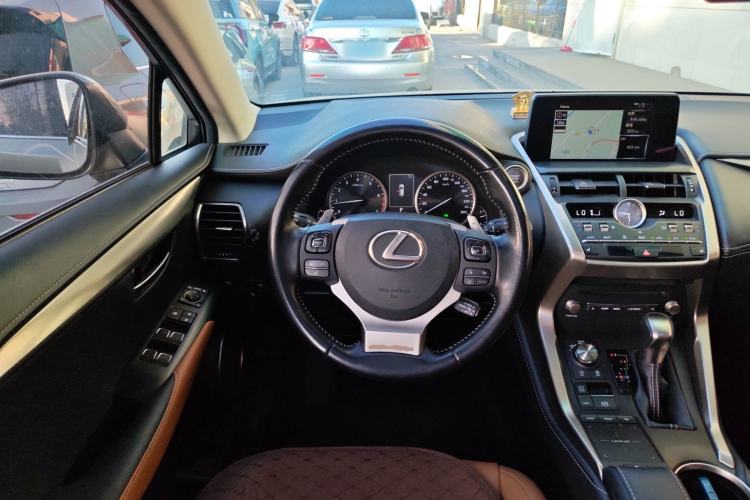 Used Lexus NX 2020 200 All-Wheel Drive Fēngshàng Version China VI Standard Steering Wheel
