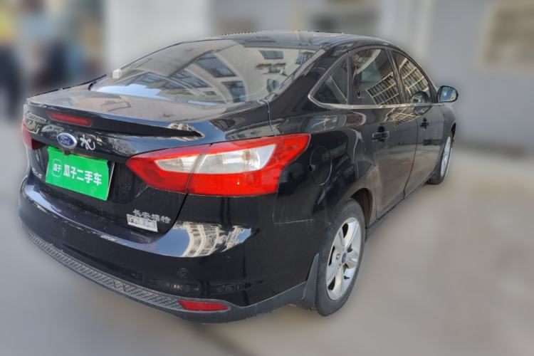 Used Ford Focus 2012 Sedan 1.6L Automatic Fashion Edition
