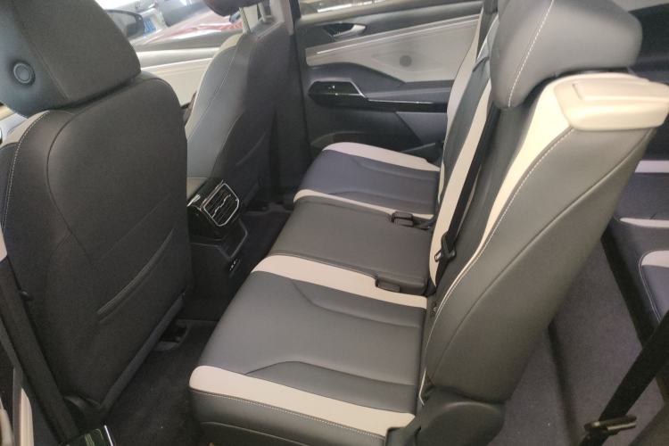 Used Volkswagen ID.6 CROZZ 2022 Standard Range PURE Edition Left Rear Seat