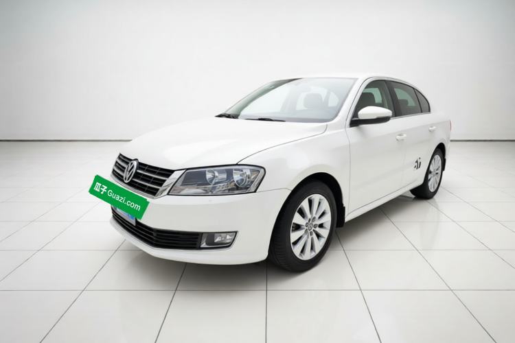Used Volkswagen Lavida 2013 Restyled Classic 1.6L Manual Comfort Edition
