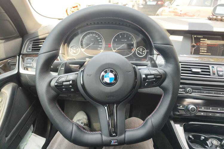 Used BMW 5 Series 2013 525Li Leading Model Steering Wheel
