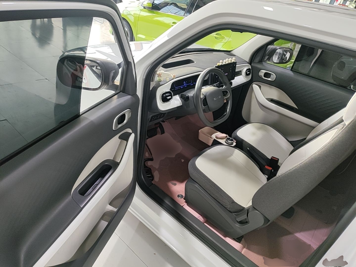 Geely Galaxy Panda 2025 210 km – Yuanqi Bear — снимка 18