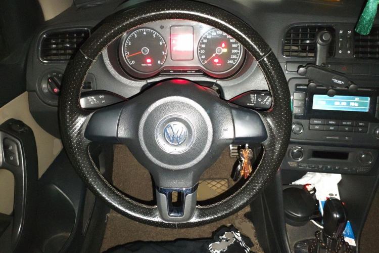 Used Volkswagen Polo 2012 1.6L Cross Polo Automatic Transmission