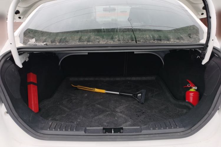 Used Ford Focus 2012 Sedan 1.6L Manual Comfort Model
