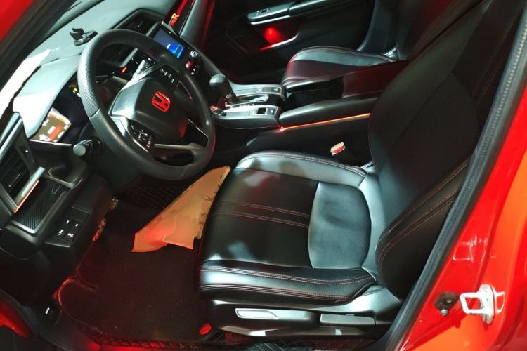 Used Honda Civic 2021 HATCHBACK 220TURBO CVT Trendy Cool Edition
