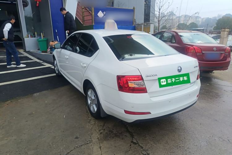 Used Skoda Octavia 2017 Classic Model 1.6L Automatic Standard Edition