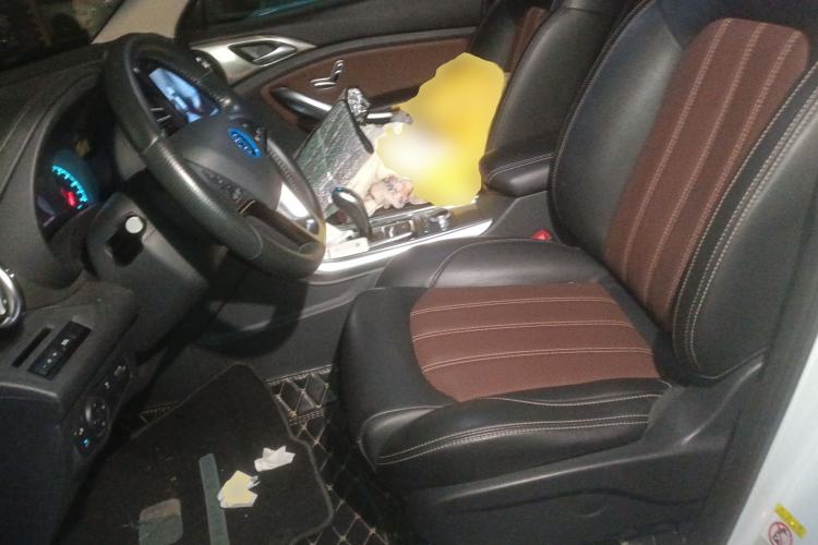 Used BYD Song New Energy 2017 Song DM 1.5TID All-Wheel Drive Prestige Model Left Front Seat