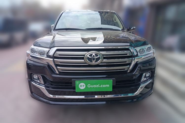 Used Toyota Land Cruiser  Front