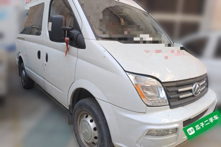 Used SAIC MAXUS Xintu V80 2021 2.0T AMT Classic Aoyuntong Short Wheelbase Mid-Roof 5/6-Seater Front Right 45 Deg