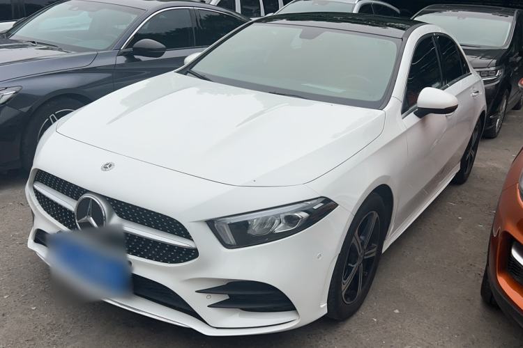 Used Mercedes-Benz A-Class 2022 Revised Version A 200 L Sport Sedan Fashionable Style
