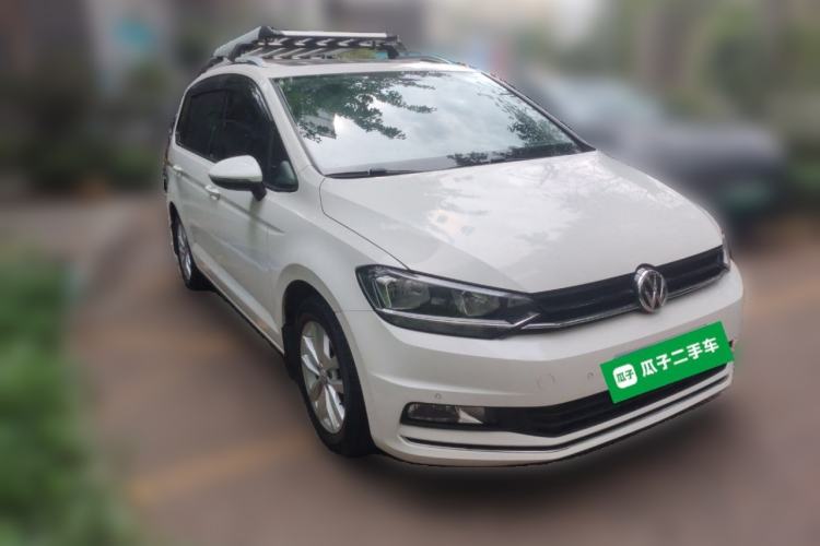 Used Volkswagen Touran 2018 Volkswagen Touran L 280TSI DSG Comfort Edition 7 Seats China V Emission Standard Front Right 45 Deg