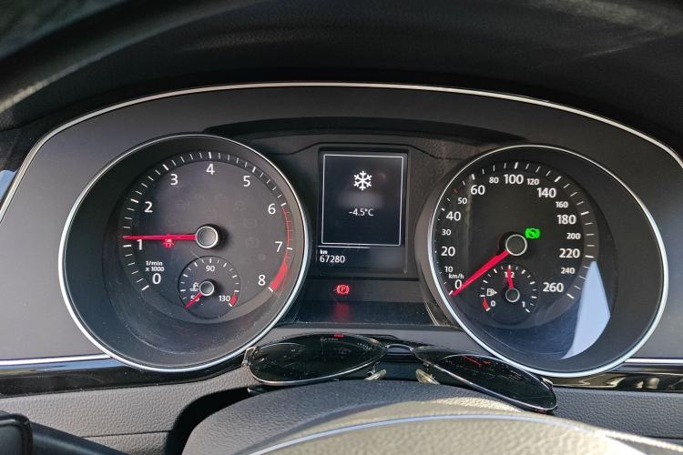 Used Volkswagen Magotan 2017 330TSI DSG Luxury Model
