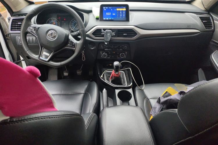 Used Dongfeng Fengon S560 2019 1.8L Manual Urban Model Center Console