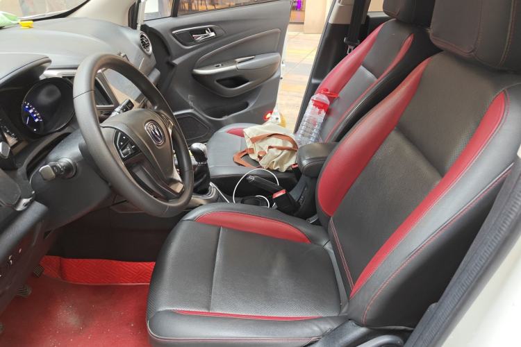 Used CHANGAN CS15 2016 1.5L Manual Fashion Edition
