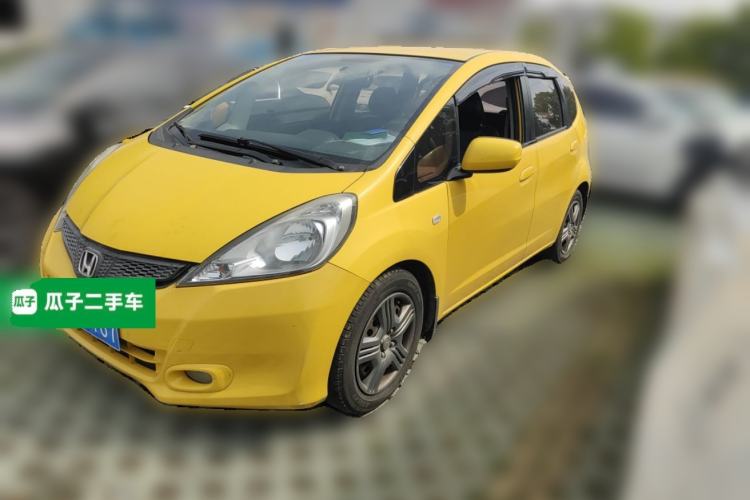 Used Honda Fit 2011 1.3L automatic comfort version