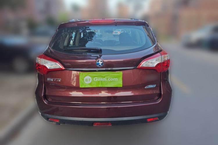 Used Venucia T70 2015 2.0L CVT Smart Edition Rear