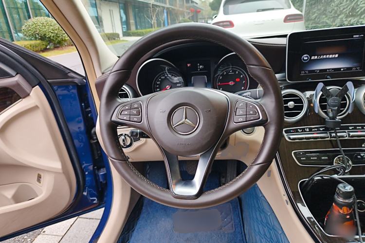 Used Mercedes-Benz C-Class 2015 C 200 L