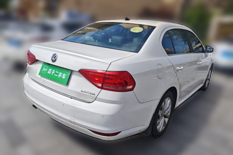 Used Volkswagen Lavida 2015 1.6L Manual Comfort Edition