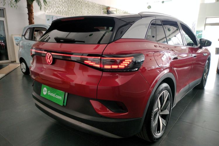 Used Volkswagen ID.4 CROZZ 2021 Long-Range PRO Two-Wheel Drive Version
