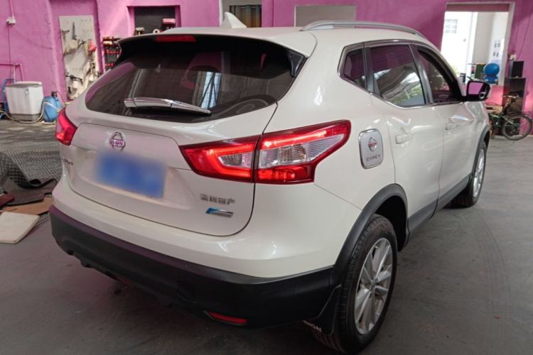 Used Nissan Qashqai 2016 2.0L CVT Elite Edition Rear Right 45 Deg