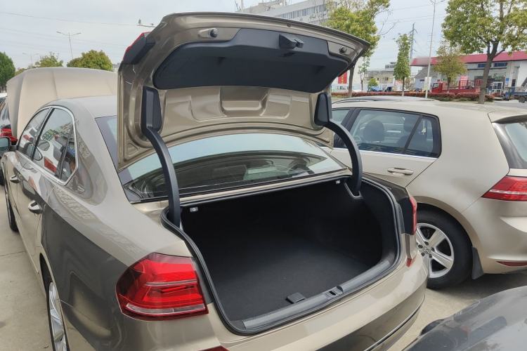 Used Volkswagen Passat 2016 330TSI DSG Prestige Edition
