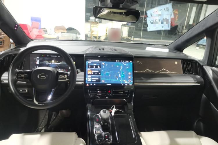 Used GAC Trumpchi M8 2023 Zongshi Series 400T Flagship Edition Center Console