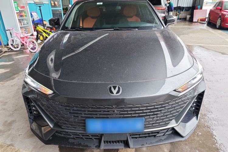 Used CHANGAN UNI-V 2022 1.5T Prestige Version
