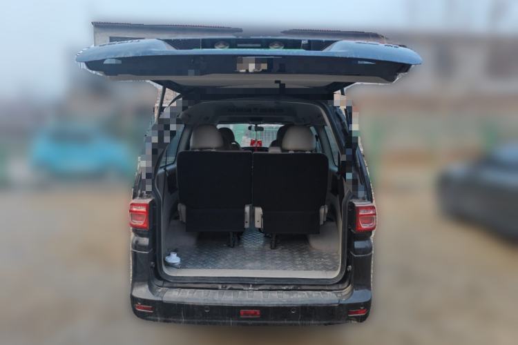 Used FORTHING Lingzhi 2020 M5L 1.6L Luxury 7-Seater