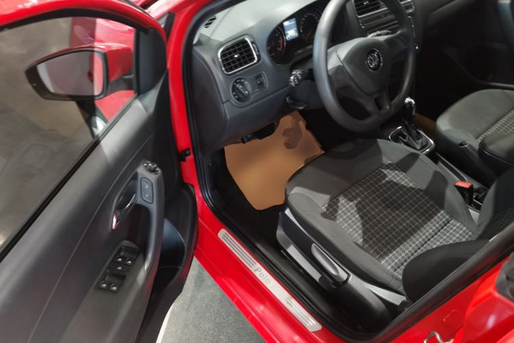 Used Volkswagen Polo 2014 1.6L Automatic Comfort Edition