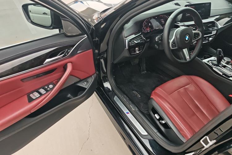 Used BMW 5 Series 2020 530Li Luxury Edition M Sport Package
