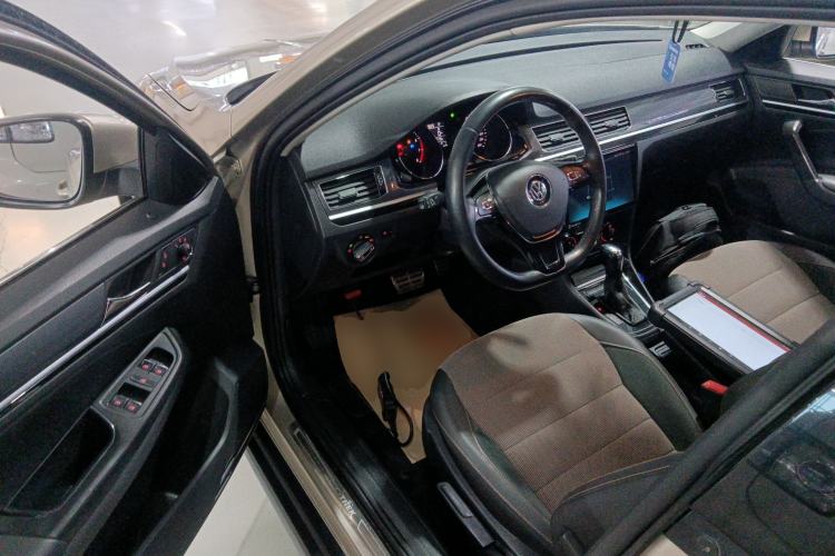 Used Volkswagen C-TREK 2018 1.5L Automatic Comfort Model
