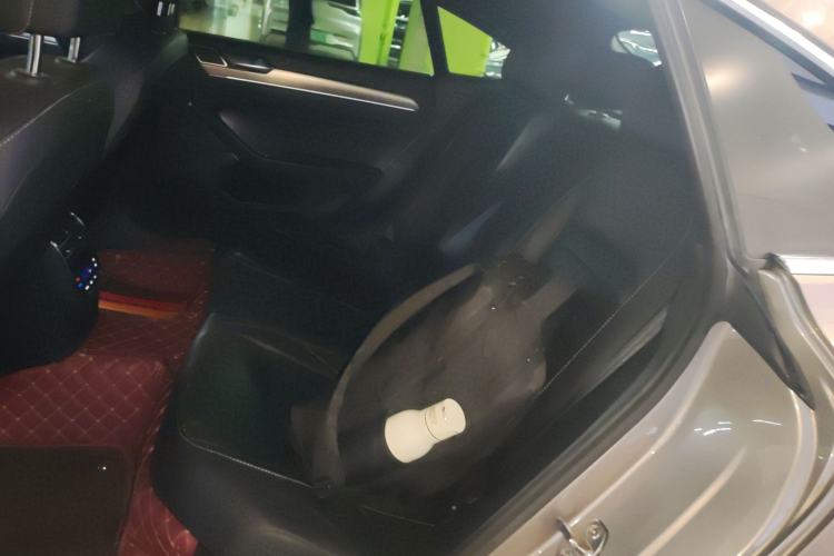 Used Volkswagen FAW-Volkswagen CC 2019 330TSI Glamour Edition China V Standard Interior 4