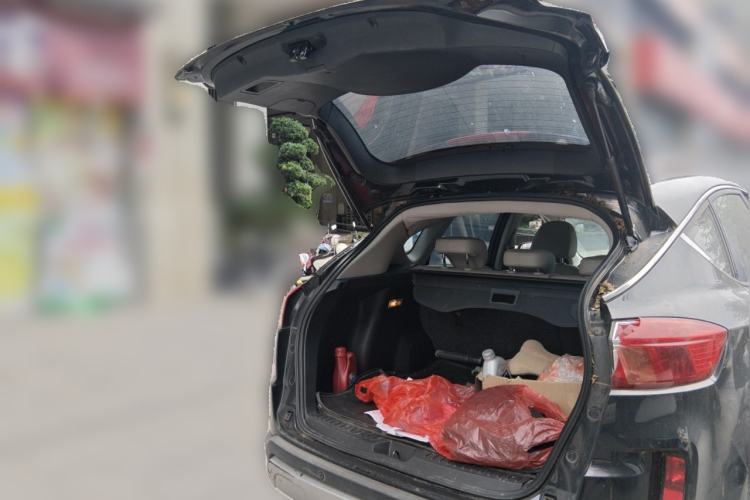 Used Bestune X80 2013 2.0L automatic luxury version