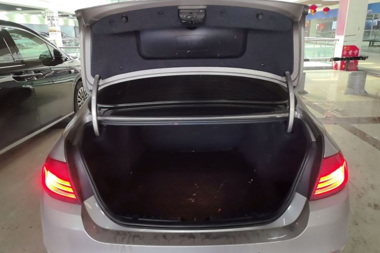 Used BMW 5 Series 2015 520i Elegant Edition