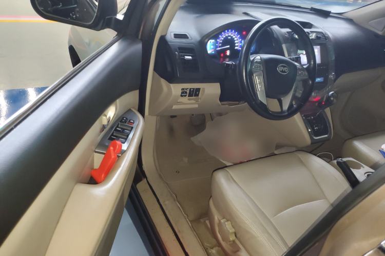 Used BYD S6 2012 2.4L Automatic Luxury Edition Driver Seat