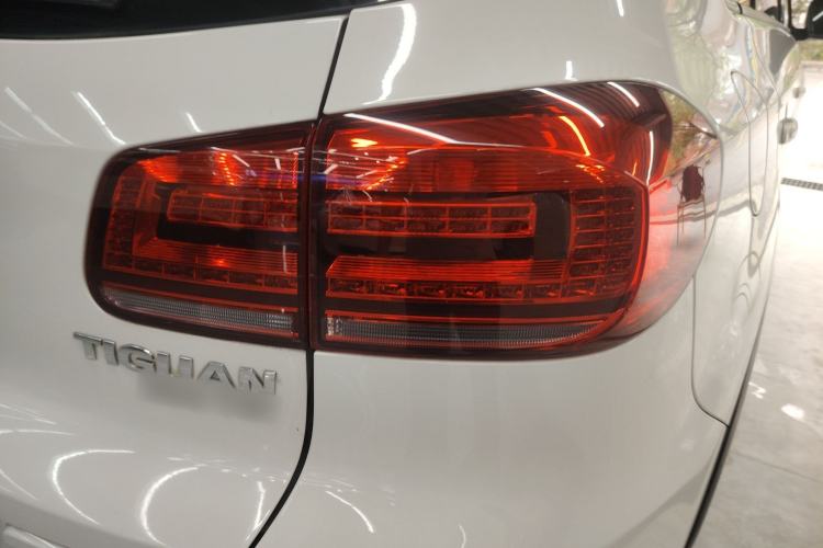 Used Volkswagen Tiguan 2015 1.8TSI Automatic Two-Wheel Drive Comfort Edition Exterior 3