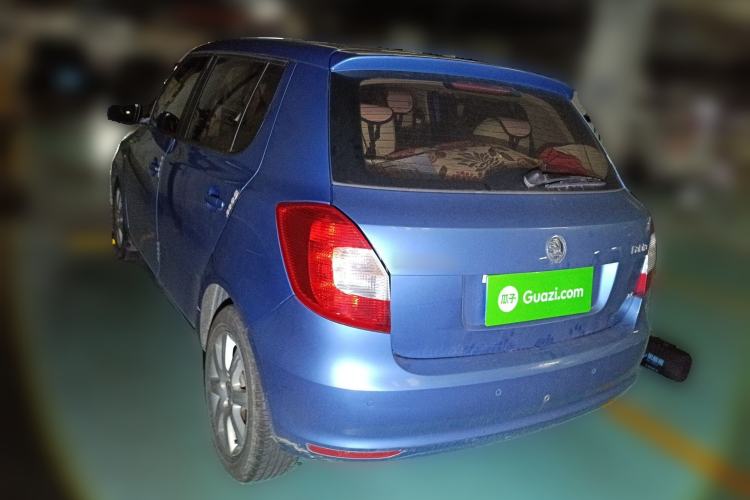 Used Skoda Fabia 2014 1.4L Automatic Crystal Edition Rear Left 45 Deg