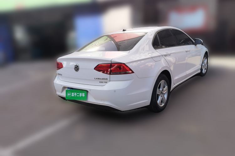 Used Volkswagen Lamando 2017 230TSI DSG Fashion Edition
