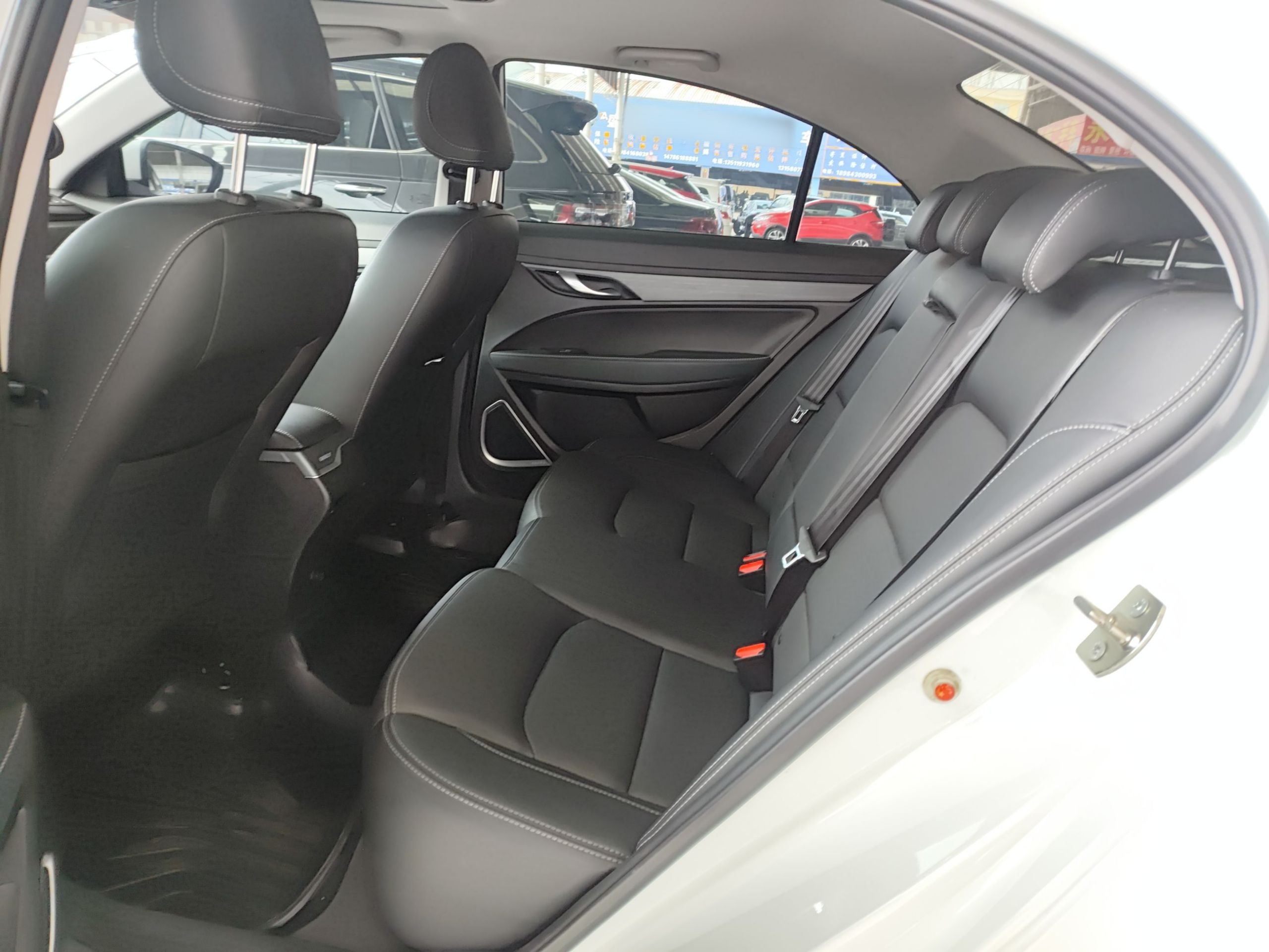 Geely Auto Emgrand 2021 UP 1.5L CVT Luxury Model — снимка 20