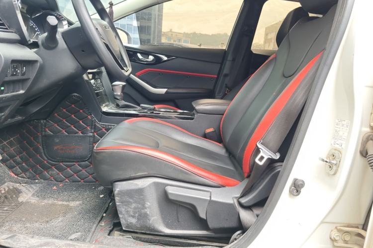 Used Venucia D60 2019 1.6L XL CVT Smart Connect Elite Edition
