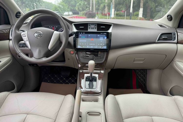 Used Nissan Sylphy 2012 1.8XL CVT Luxury Edition Interior 1